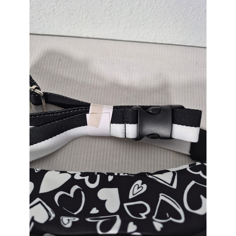 Brighton Endless Love Belt Bag Tom Clancy Heart Print Black White D30283 NEW - Picture 4 of 12